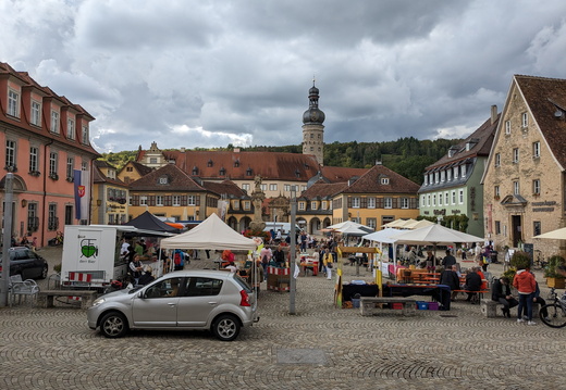 Markt vor dem Schloss